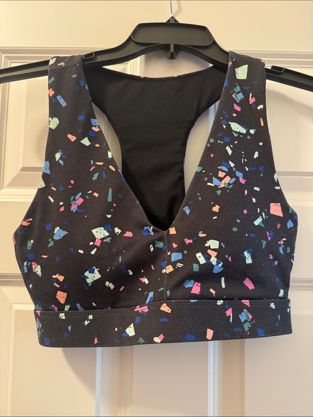 Fabletics Black Sports Bra with Multicolor Confetti Print (Terrazzo)